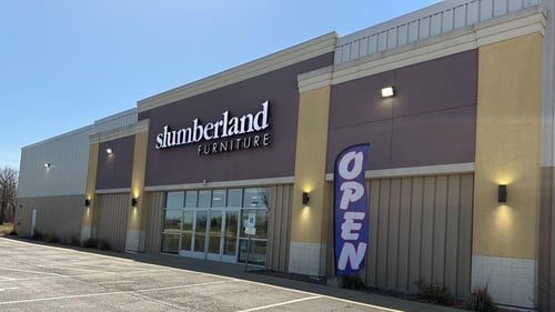 Slumberland Watertown,  WI storefront