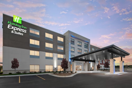 Welcome to the Holiday Inn Express Elkhorn-Lake Geneva
