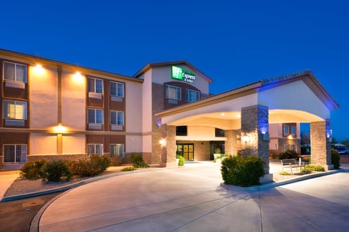 Welcome to Holiday Inn Express & Suites Casa Grande!