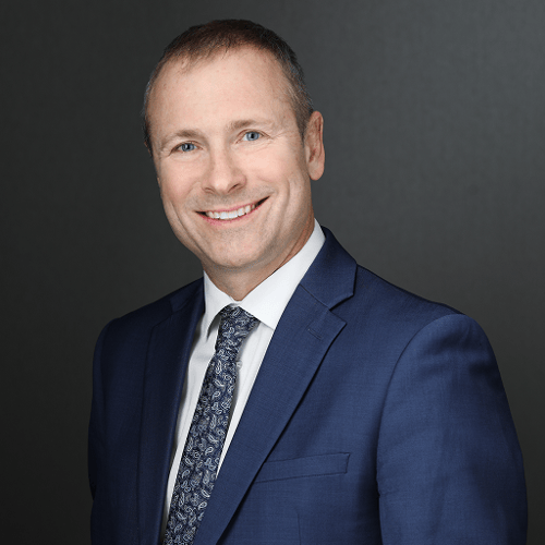 Headshot of Angus Woodworth