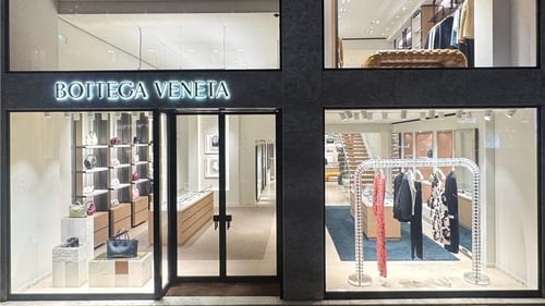 Bottega Veneta Paris Faubourg Saint Honore vitrine