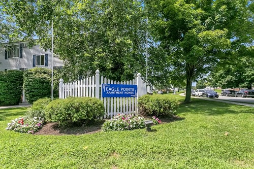 Property signage at Eagle Pointe in New London, CT 06320