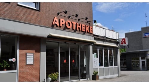 Aussenansicht der Brunnen-Apotheke