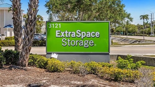 Extra Space Storage