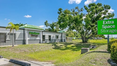 Extra Space Storage