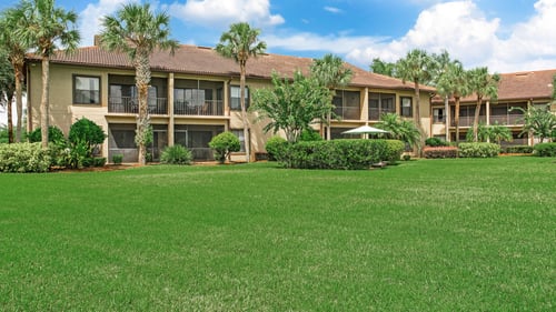 External view of the hotel grounds at Alhambra Villas