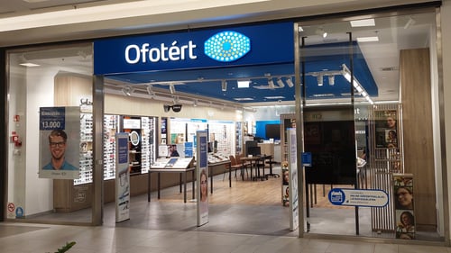 Ofotért üzlet bejárata Budapesten, a Camponában a Nagytétényi út 37–43. számnál.