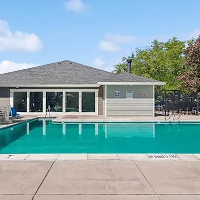 Overlook Point | Pool