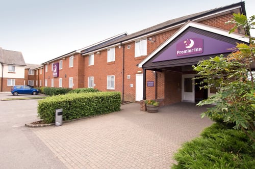 Premier Inn Swindon North hotel exterior