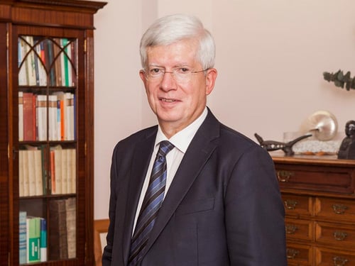 Univ. Prof. Dr. Michael Frass Mödling und Wien