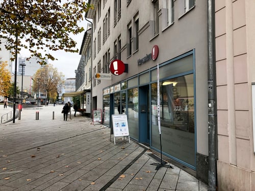 Hansaton Hörkompetenz-Zentrum Schulgasse 18, Dornbirn von rechts kommend