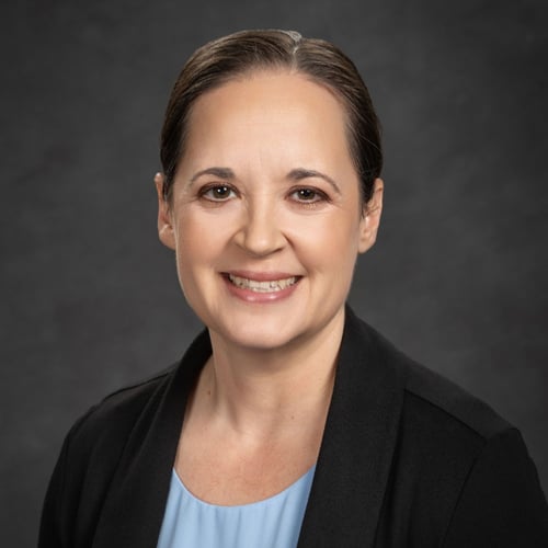 Headshot of Carissa Robins.