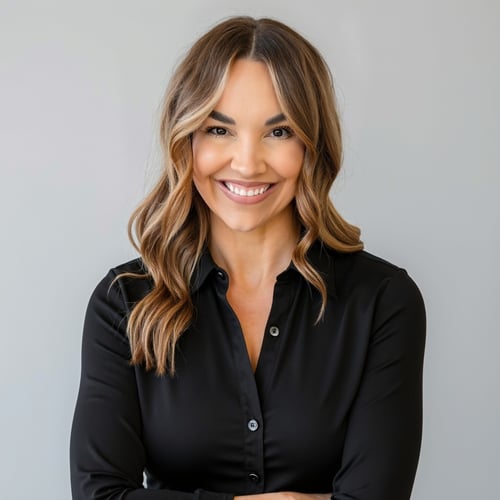 Headshot of Lisa Tomlinson, a wealth advisor at Chase