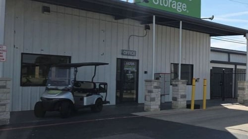 Extra Space Storage