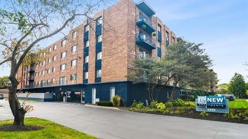 ReNew Aurora Apartments, Aurora, IL, 60506