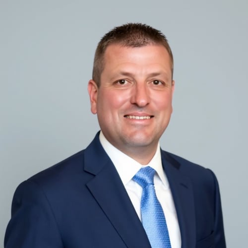Headshot of Christopher VanVynck, a wealth advisor at Chase