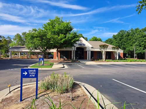 Outside view of the State Employees' Credit Union Southern Pines branch