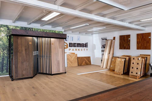 Parkett Ausstellung in Reutlingen mit Dielen und Massivparkett