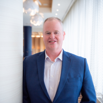 Headshot of Chris Leslie