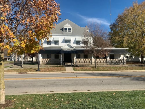 Exterior for Shelby and Keller Funeral Home
 622 3rd St, Covington, IN 47932