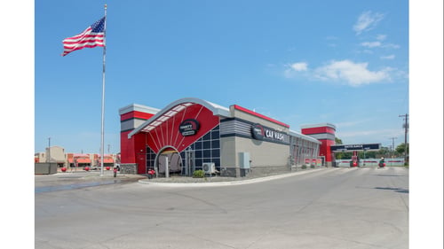 Tommy's Express Car Wash in Norfolk, Nebraska on S. 13th St.