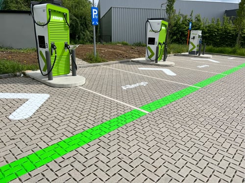 EV charging station Allego Ternat
