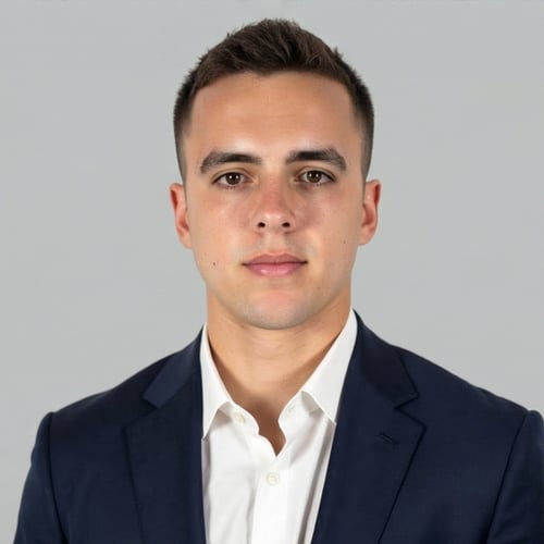 Headshot of Anthony LoCasto, a wealth advisor at Chase