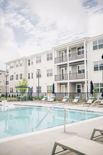 Swimming pool at Woodlands Creekside in McDonough, GA
