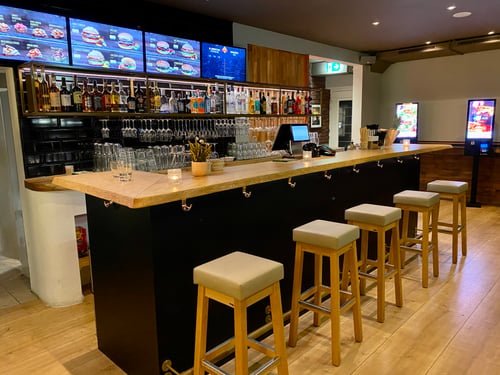 Bar Restaurant