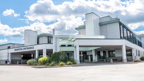 Exterior image of Rochester Regional Health Unity Hospital which houses the August Family Birth Place