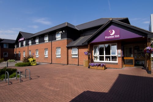 Premier Inn Swansea North hotel exterior