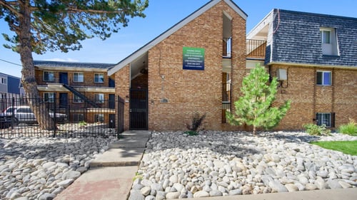 Exterior at Quari Street Apartments, Aurora, 80011