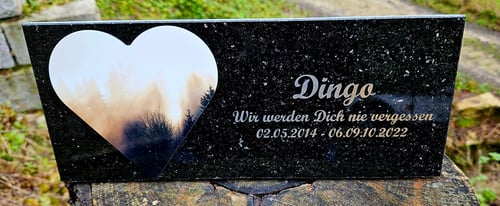 Tierkrematorium Duggingen (Granitplatten zum Aufstellen)