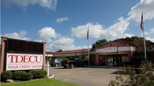 TDECU Edna Exterior