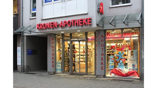 Aussenansicht der Kronen-Apotheke