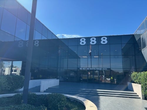 outside of Houston Language Institute's office building