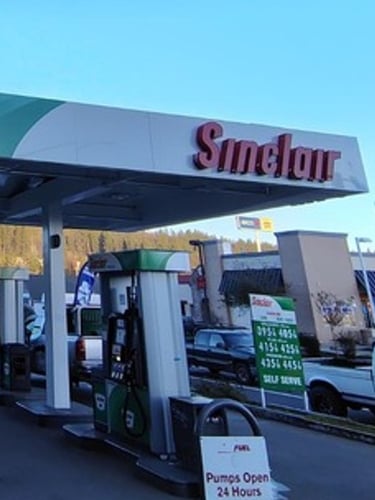 Sinclair gas station fueling island