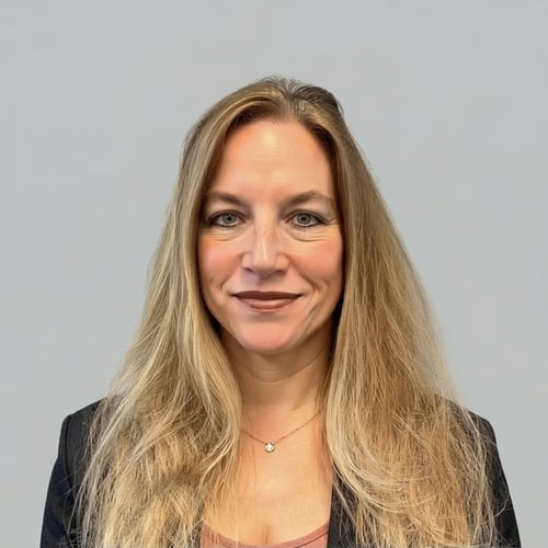 Headshot of Tanya Gambale, a wealth advisor at Chase