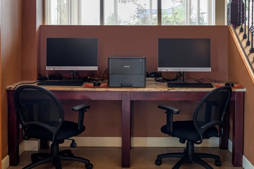 24 hour business services with internet access, copy, scan & fax