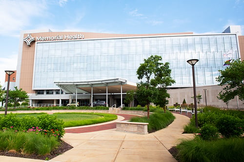 Exterior image of Springfield Memorial Hospital.