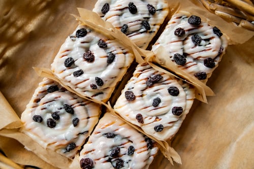 Con Pane's fresh housemade cinnamon rolls