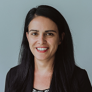 Headshot of Alzira Caetano