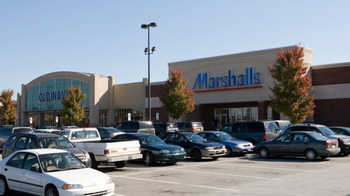 Crowded parking lot in front of Marshalls at Inned Street Market Shopping Center