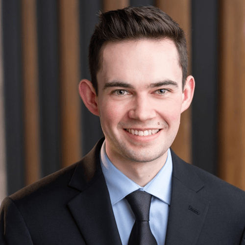 Headshot of Oscar Davidson