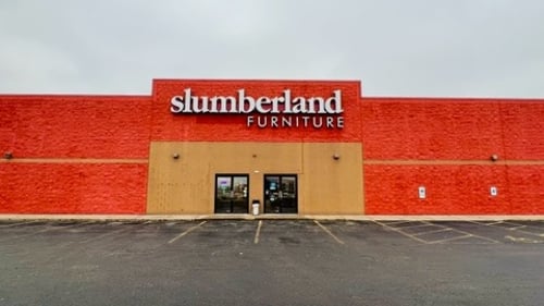 Slumberland Furniture Store in Marshfield,  WI - Storefront Wide View