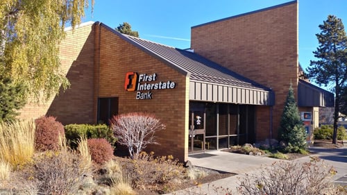 Exterior image of First Interstate Bank in Bend, Oregon.