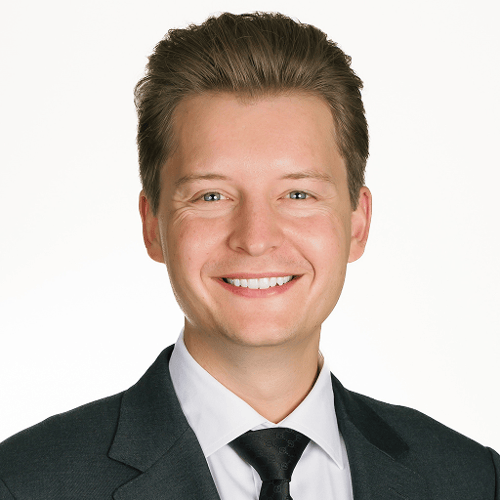 Headshot of Vincent Shenk