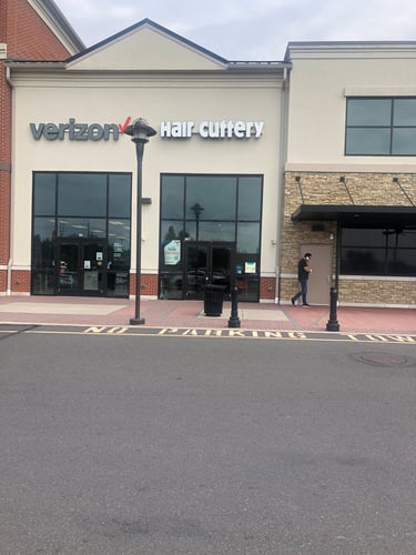 The front entrance of Hair Cuttery at Center Square Commons.