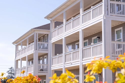 Property exterior at Club Villas Apartments, Kathleen, GA