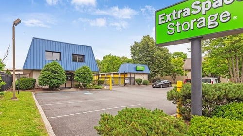Extra Space Storage